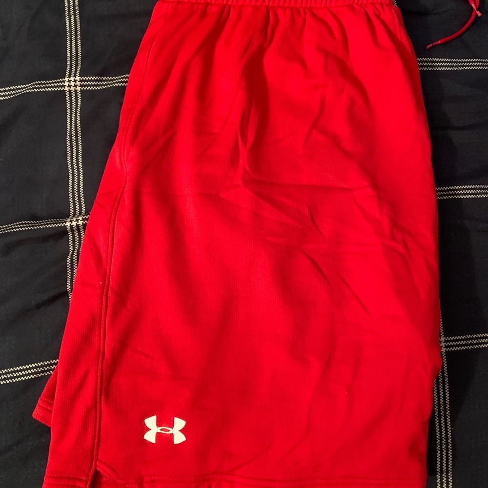 Men’s under armor shorts